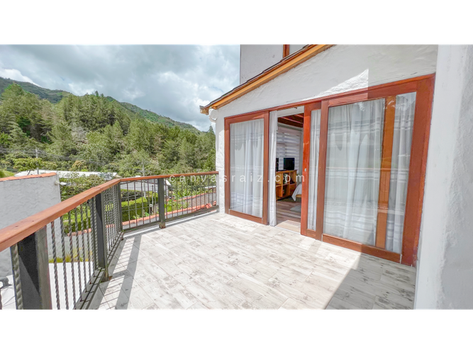 Casa de 6 alcobas en venta en El Porvenir, La Ceja, 330 m² · foto 14 de 18