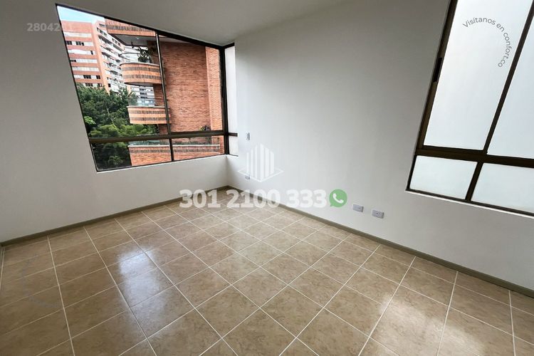 Apartamento de 3 alcobas en arriendo en Los Balsos, Medellín, 94 m² · foto 21 de 24