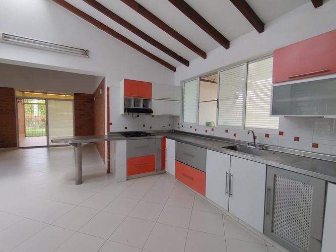 Casa de 6 alcobas en venta en Las Mercedes, Jamundí, 352 m² · foto 8 de 24