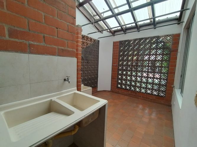 Casa de 6 alcobas en venta en Las Mercedes, Jamundí, 352 m² · foto 9 de 24