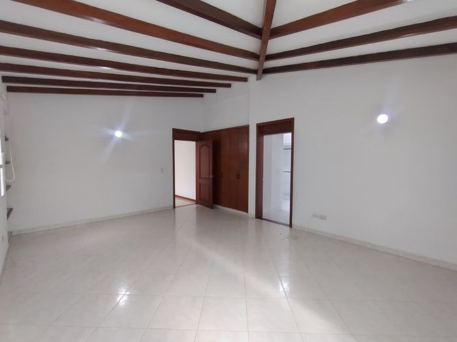 Casa de 6 alcobas en venta en Las Mercedes, Jamundí, 352 m² · foto 16 de 24