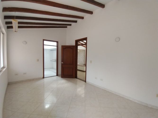 Casa de 6 alcobas en venta en Las Mercedes, Jamundí, 352 m² · foto 17 de 24