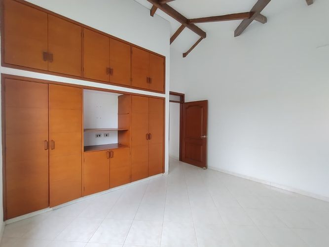 Casa de 6 alcobas en venta en Las Mercedes, Jamundí, 352 m² · foto 21 de 24