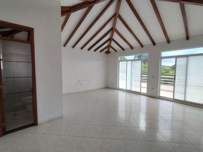 Casa de 6 alcobas en venta en Las Mercedes, Jamundí, 352 m² · foto 24 de 24