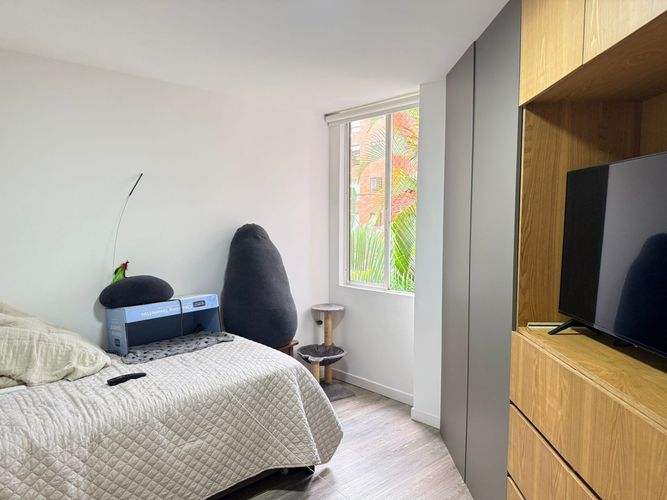 Apartamento de 2 alcobas en arriendo en El Poblado, Medellín, 95 m² · foto 7 de 13