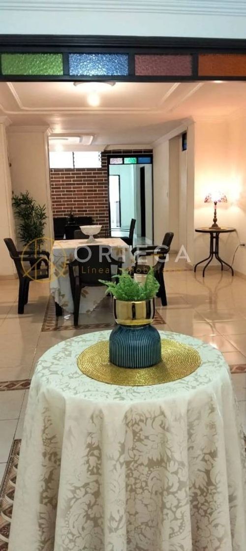 Apartamento de 4 alcobas en venta en El Prado, Bucaramanga, 149 m² · foto 2 de 18