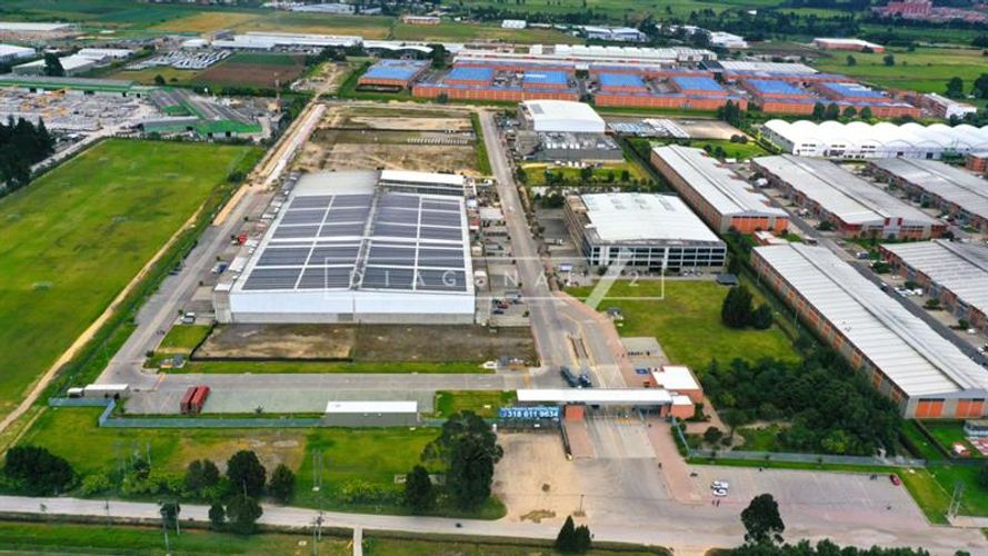 Bodega en venta en Siberia, Cota, 1293 m² · foto 2 de 11