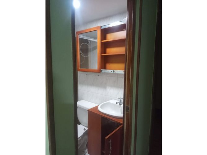 Apartamento de 3 alcobas en venta en Patio Bonito Et. I, Bogotá, 43 m² · foto 4 de 10