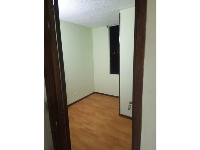 Apartamento de 3 alcobas en venta en Patio Bonito Et. I, Bogotá, 43 m² · foto 9 de 10