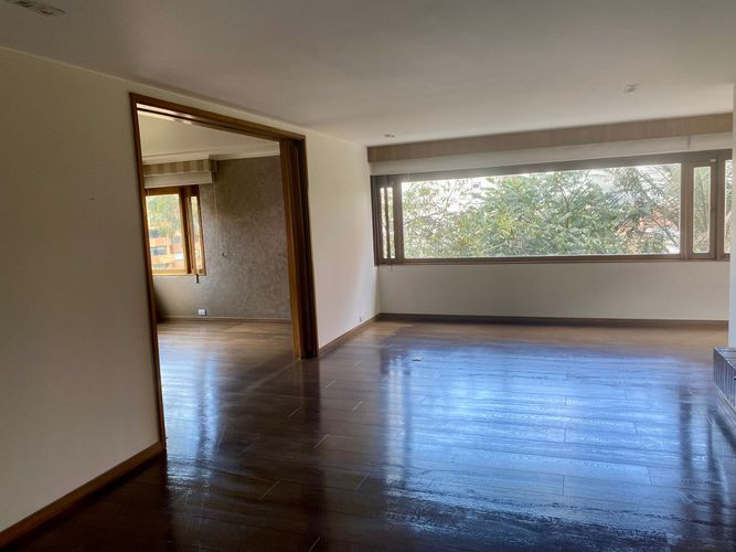 Apartamento en venta en El Refugio, Bogotá · foto 3 de 17