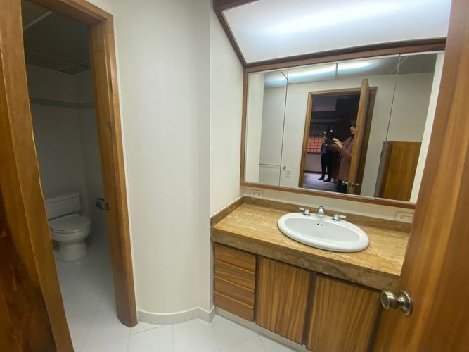 Apartamento en venta en El Refugio, Bogotá · foto 10 de 17
