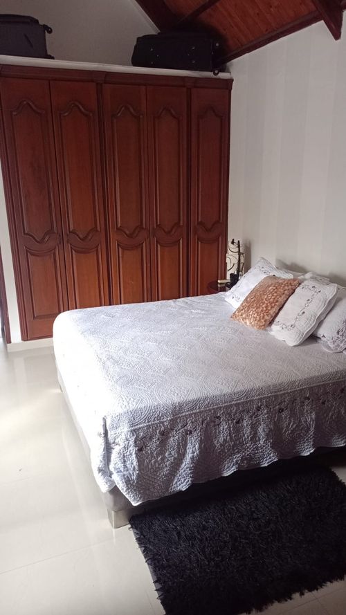 Casa de 5 alcobas en venta en Lagos Del Cacique, Bucaramanga, 220 m² · foto 16 de 24