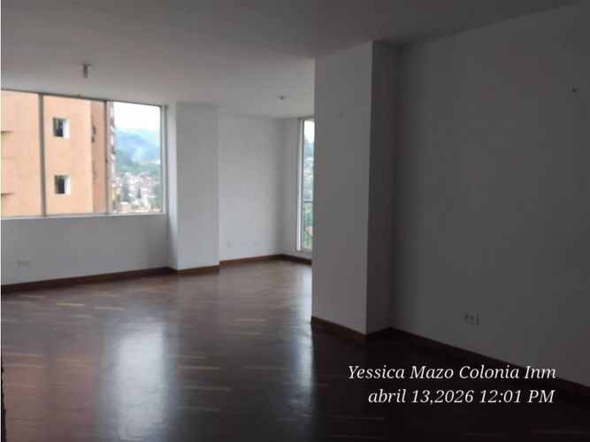 Apartamento de 3 alcobas en arriendo en Loma De Los Bernal, Medellín, 120 m² · foto 2 de 24