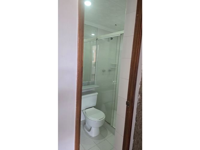 Apartamento de 3 alcobas en arriendo en Loma De Los Bernal, Medellín, 120 m² · foto 5 de 24
