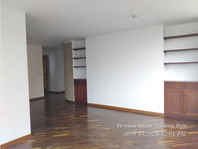 Apartamento de 3 alcobas en arriendo en Loma De Los Bernal, Medellín, 120 m² · foto 19 de 24