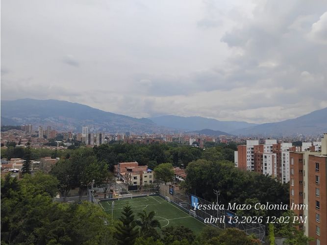 Apartamento de 3 alcobas en arriendo en Loma De Los Bernal, Medellín, 120 m² · foto 21 de 24