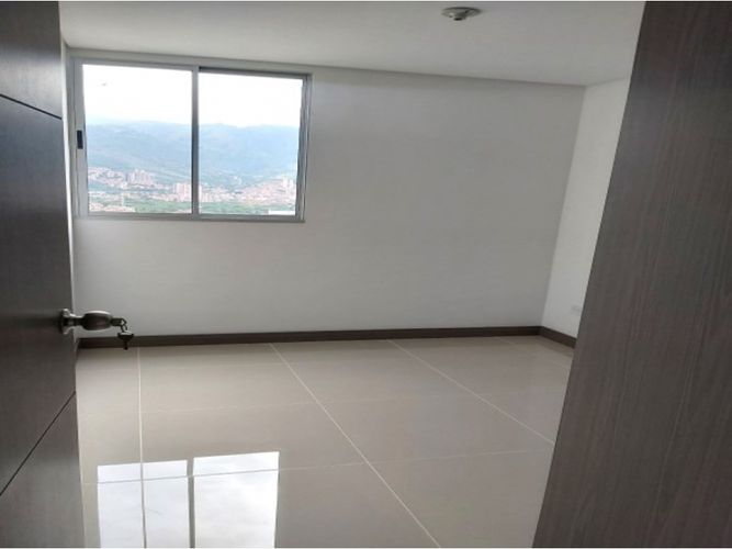 Apartamento de 3 alcobas en venta en Niquia, Copacabana, 61 m² · foto 7 de 12