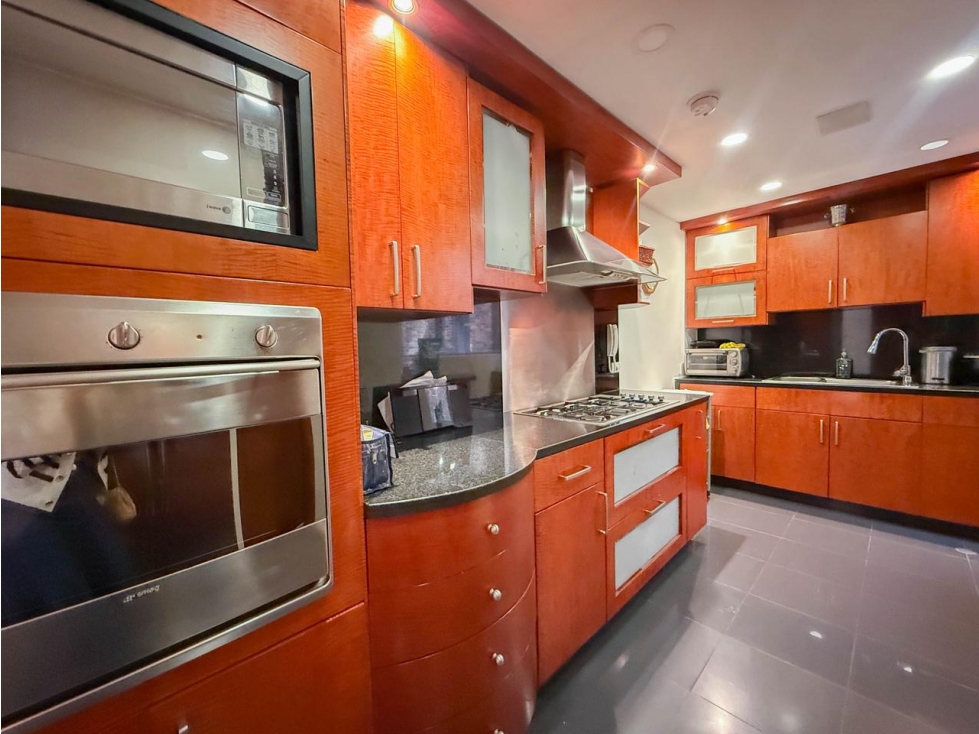 Apartamento en venta en El Refugio, Bogotá · foto 6 de 24