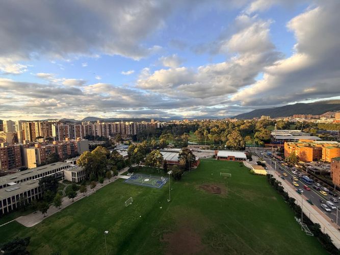 Apartaestudio en venta en Mazuren, Bogotá, 30 m² · foto 2 de 11