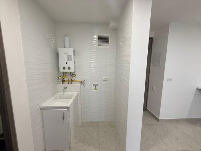 Apartaestudio en venta en Mazuren, Bogotá, 30 m² · foto 11 de 11