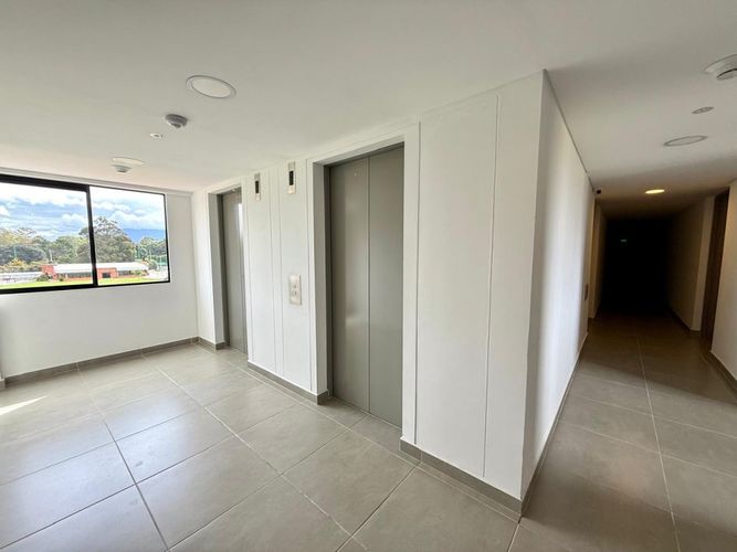 Apartaestudio en venta en Mazuren, Bogotá, 30 m² · foto 13 de 16