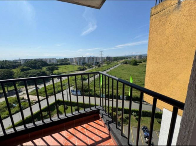 Apartamento de 3 alcobas en venta en La Arboleda, Jamundí, 54 m² · foto 2 de 17