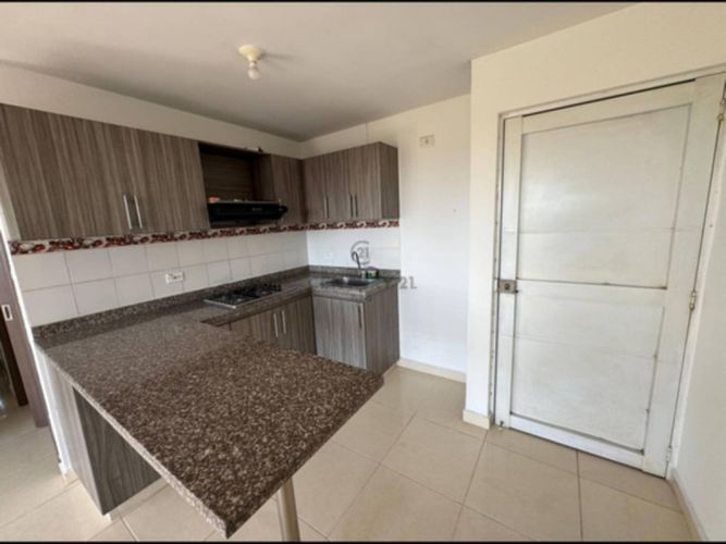 Apartamento de 3 alcobas en venta en La Arboleda, Jamundí, 54 m² · foto 3 de 17