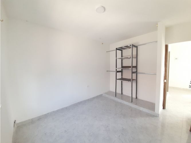 Edificio en venta en Ciudad Cordoba, Cali, 390 m² · foto 3 de 14