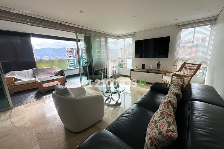 Apartamento de 3 alcobas en venta en Castropol, Medellín, 139 m² · foto 3 de 24