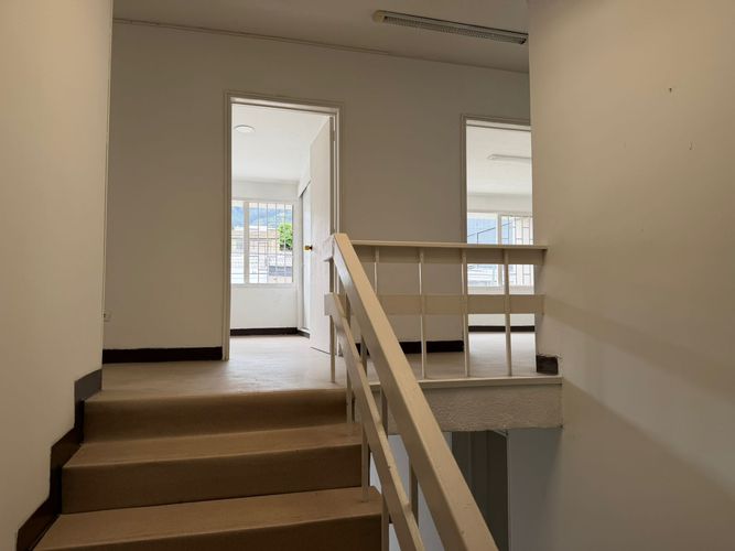 Casa de 7 alcobas en arriendo en El Lago, Bogotá, 290 m² · foto 5 de 15