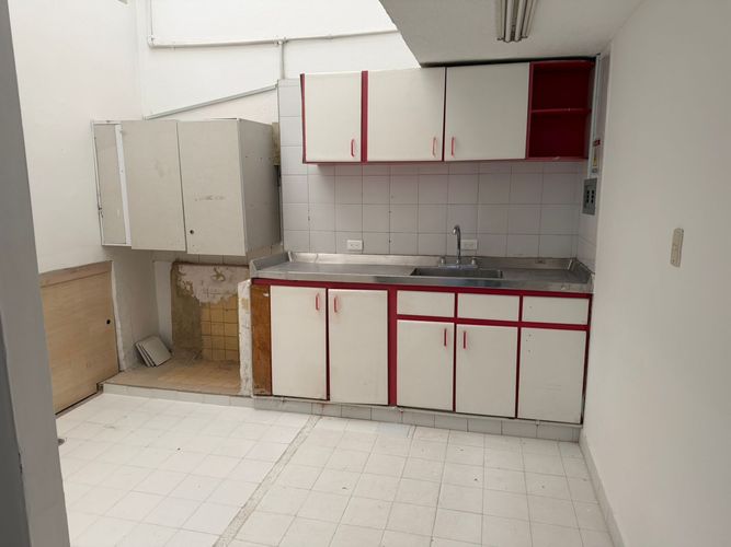 Casa de 7 alcobas en arriendo en El Lago, Bogotá, 290 m² · foto 8 de 15