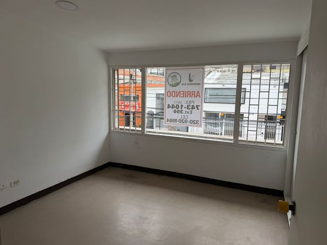 Casa de 7 alcobas en arriendo en El Lago, Bogotá, 290 m² · foto 14 de 15