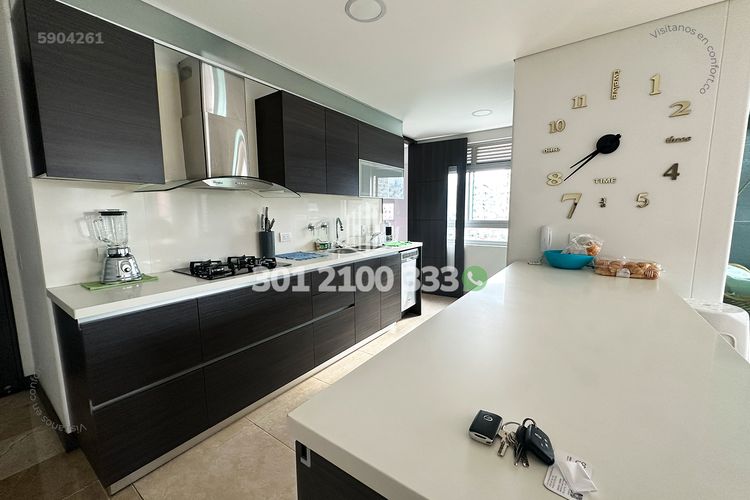 Apartamento de 3 alcobas en venta en Castropol, Medellín, 139 m² · foto 6 de 24
