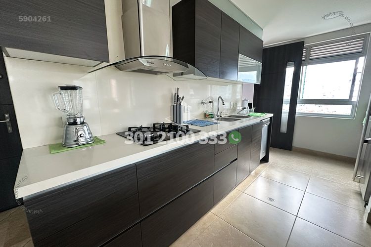 Apartamento de 3 alcobas en venta en Castropol, Medellín, 139 m² · foto 7 de 24
