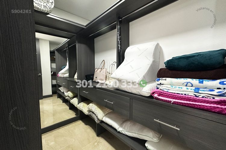 Apartamento de 3 alcobas en venta en Castropol, Medellín, 139 m² · foto 12 de 24