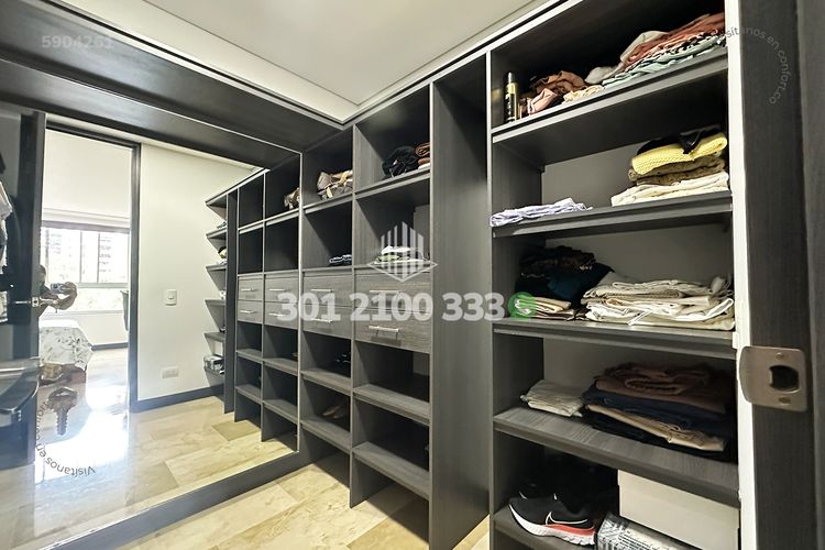Apartamento de 3 alcobas en venta en Castropol, Medellín, 139 m² · foto 13 de 24