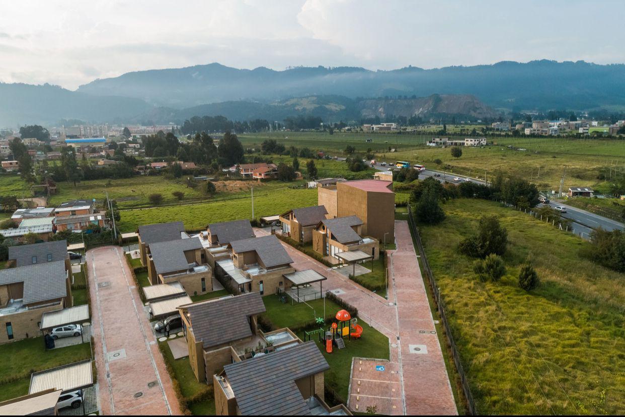 Casa en venta en Calahorra, Cajicá · foto 2 de 18