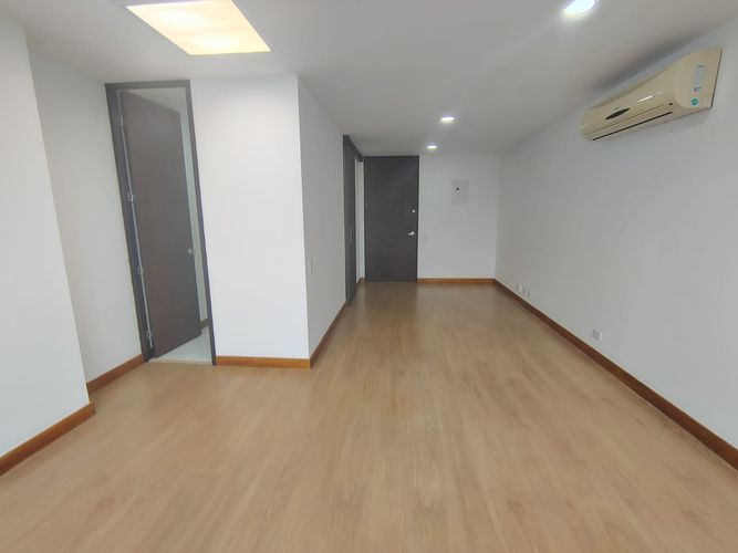 Oficina en arriendo en El Poblado, Medellín, 32 m² · foto 5 de 7