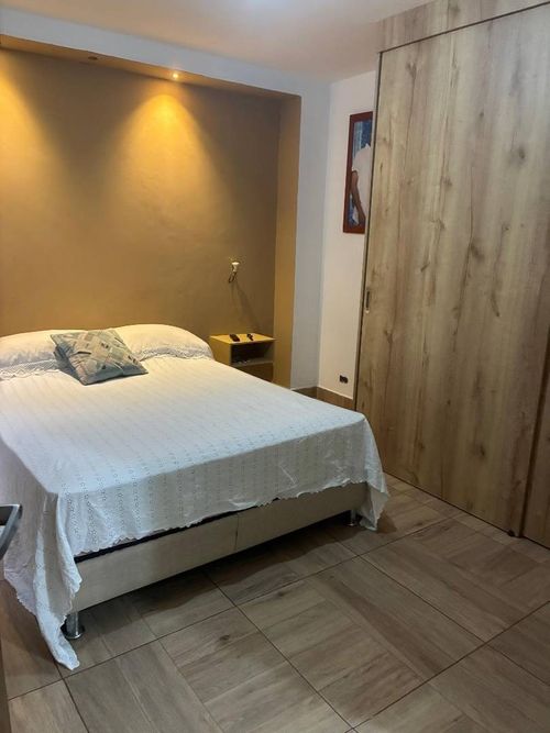 Apartamento de 3 alcobas en venta en Central, Bello, 90 m² · foto 3 de 12