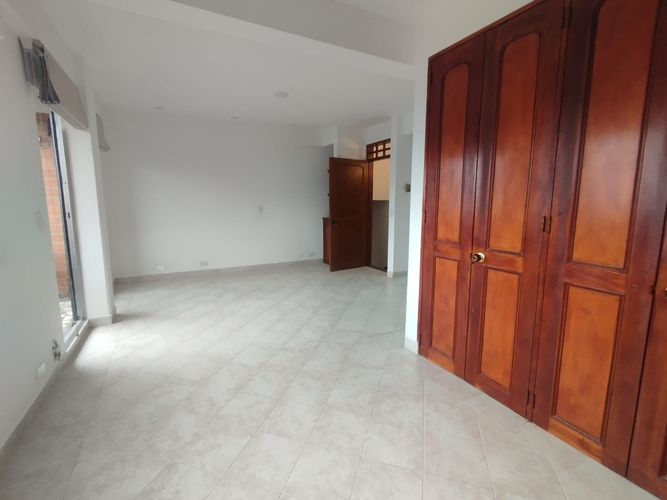 Apartamento de 4 alcobas en arriendo en Loma Del Escobero, Envigado, 133 m² · foto 17 de 17
