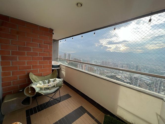 Apartamento de 3 alcobas en arriendo en Loma Del Indio, Medellín, 84 m² · foto 14 de 17