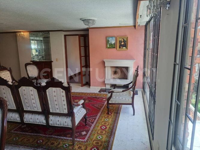 Apartamento de 3 alcobas en venta en San Patricio, Bogotá, 145 m² · foto 3 de 21
