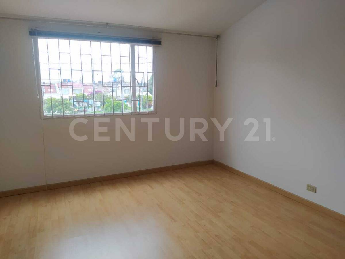 Casa en venta en Mandalay, Bogotá · foto 10 de 23