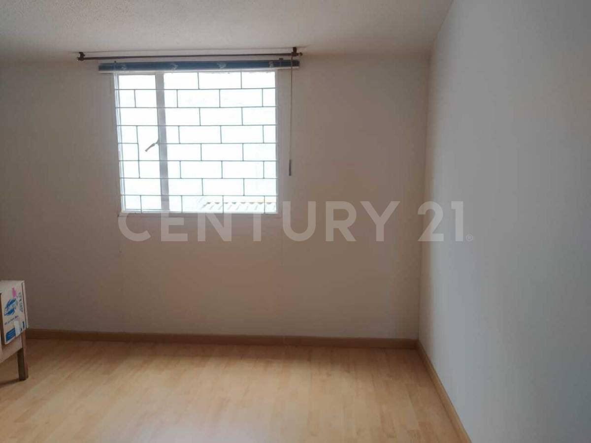 Casa en venta en Mandalay, Bogotá · foto 11 de 23