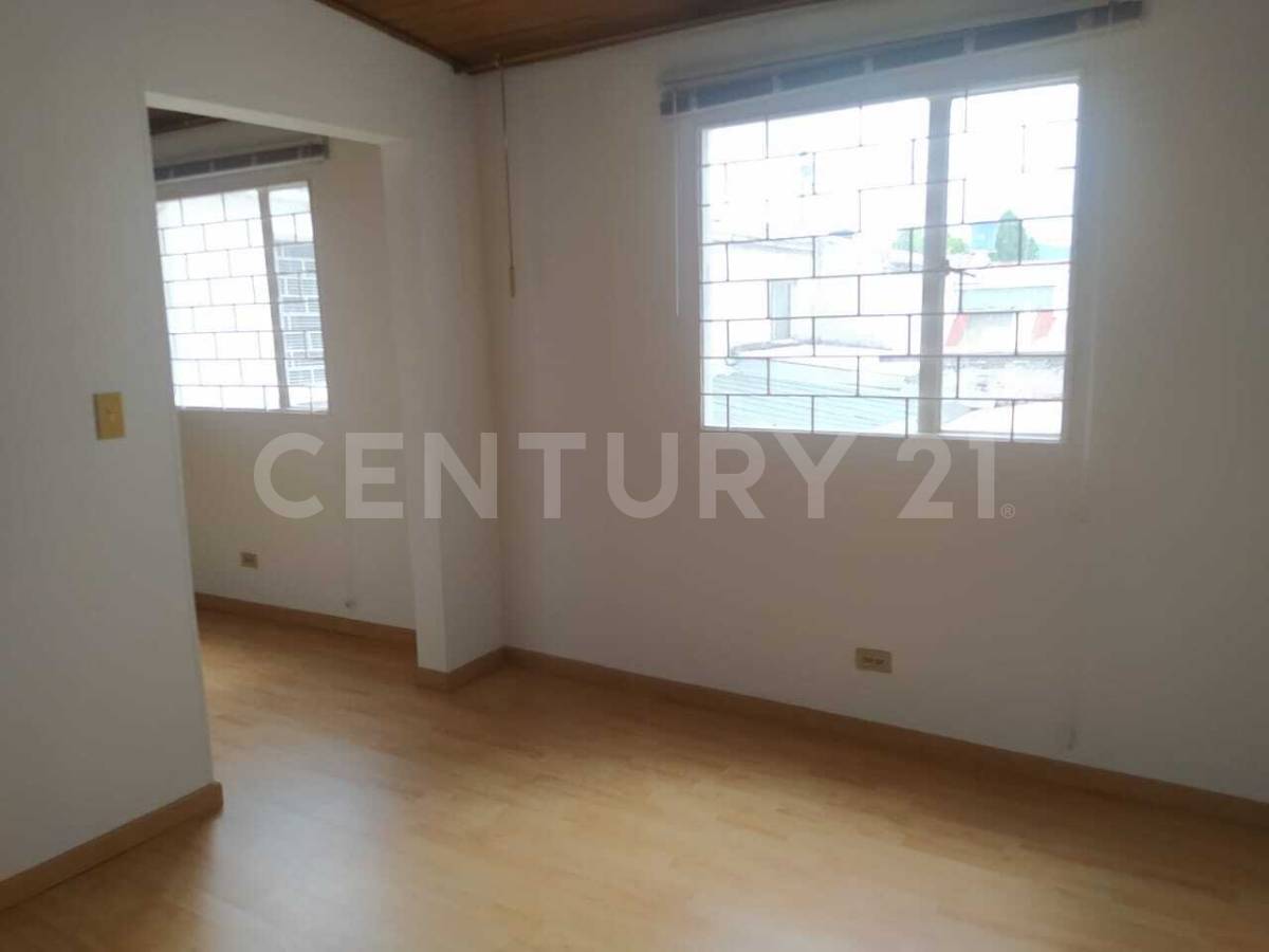 Casa en venta en Mandalay, Bogotá · foto 12 de 23
