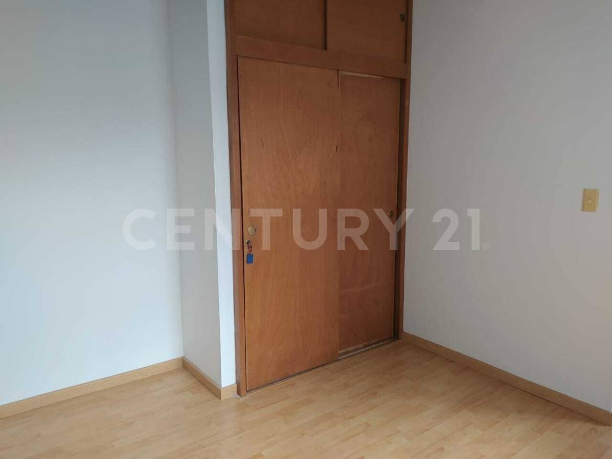 Casa en venta en Mandalay, Bogotá · foto 13 de 23