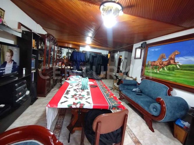 Casa de 6 alcobas en venta en Centro, Soacha, 343 m² · foto 8 de 22