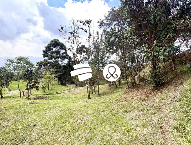 Lote en venta en Zona Centro, Envigado, 2400 m² · foto 6 de 18