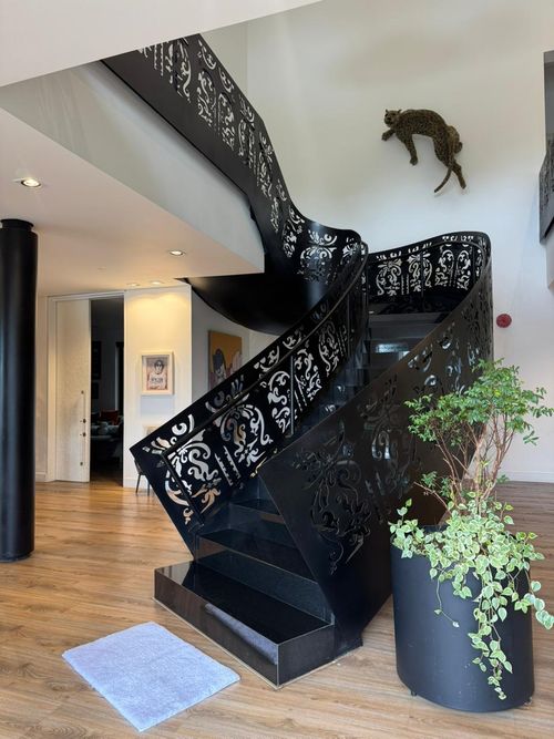 Casa de 4 alcobas en venta en Bosque Izquierdo, Bogotá, 579 m² · foto 2 de 24