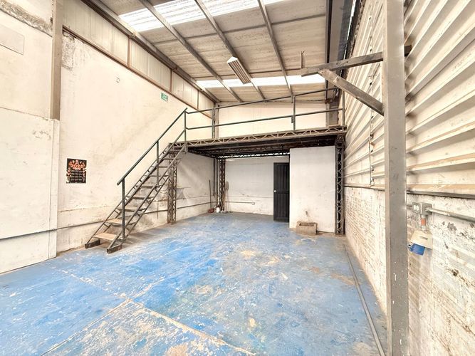 Bodega en arriendo en Pinares, Pereira, 110 m² · foto 5 de 10